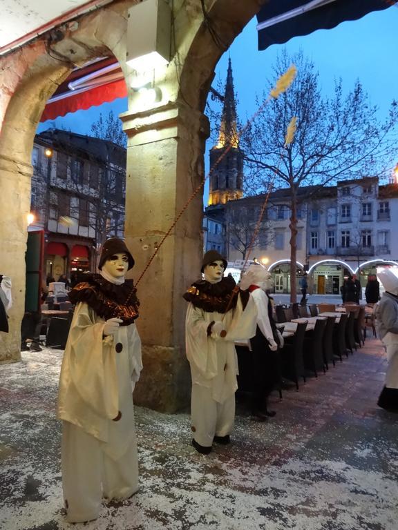 Hotel Moderne Et Pigeon Limoux Dış mekan fotoğraf